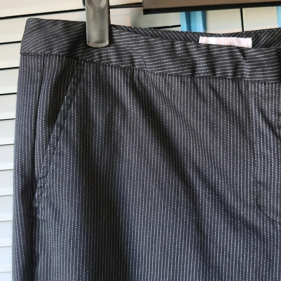 Isaac Mizrahi Black Pin Striped Pants - Picture 7 of 13